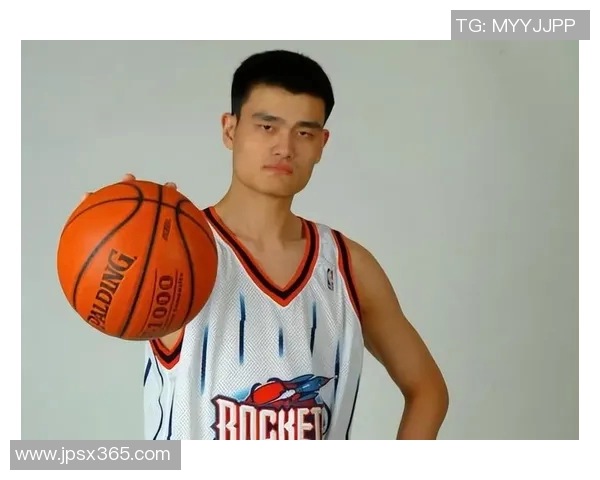 罗斯与姚明的对决：NBA历史上最具传奇色彩的较量回顾与分析